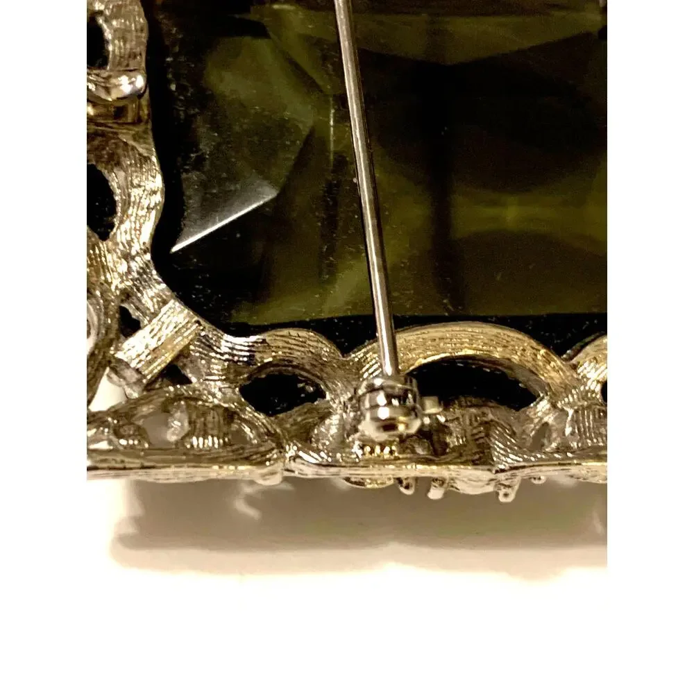 Sarah Coventry‎ Celebrity Pendant/Brooch 1962 Signed